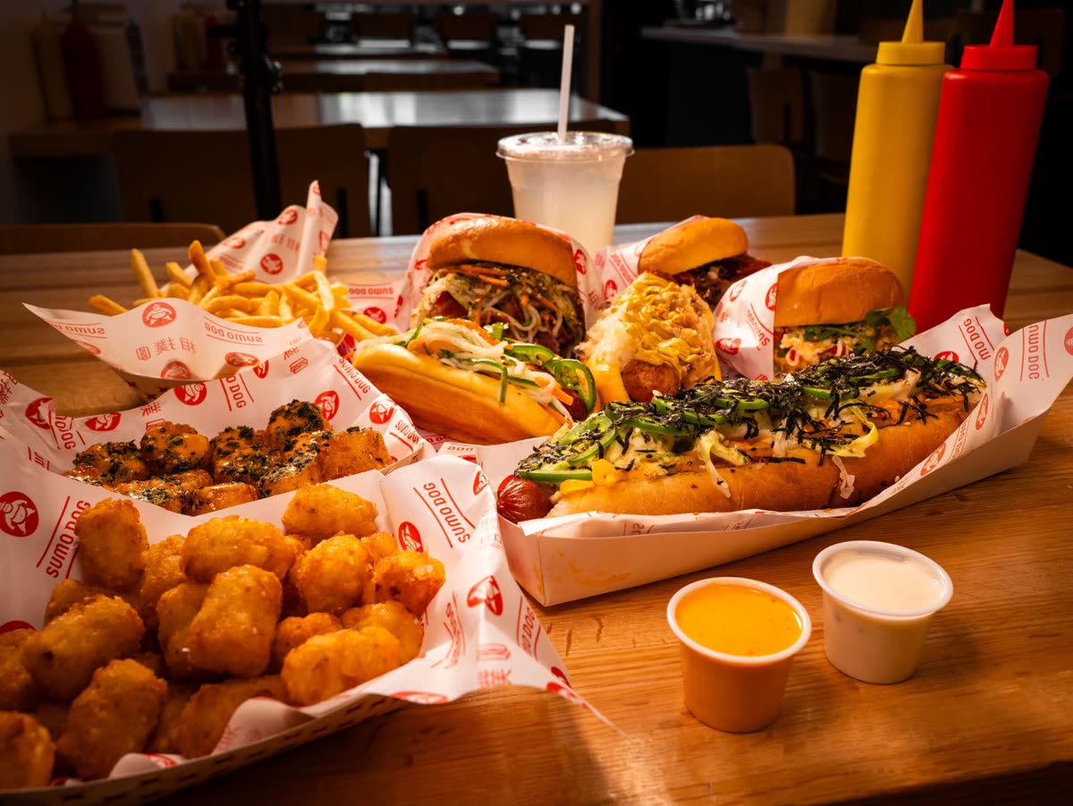 Sumo Dog daily specials in Indio, California